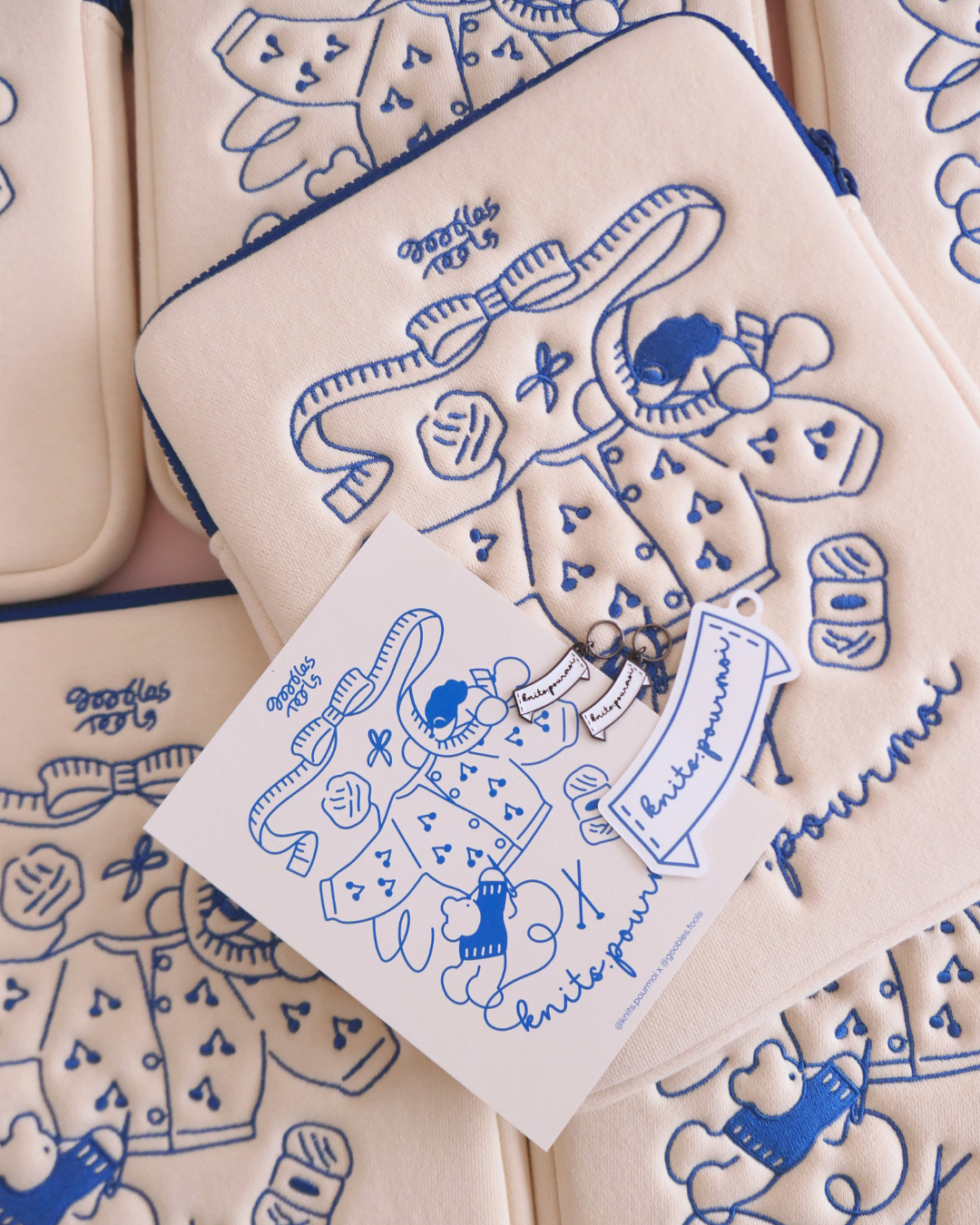Goobles x Knits.pour moi :: IPad Case + Stitch Marker (2ea) SET